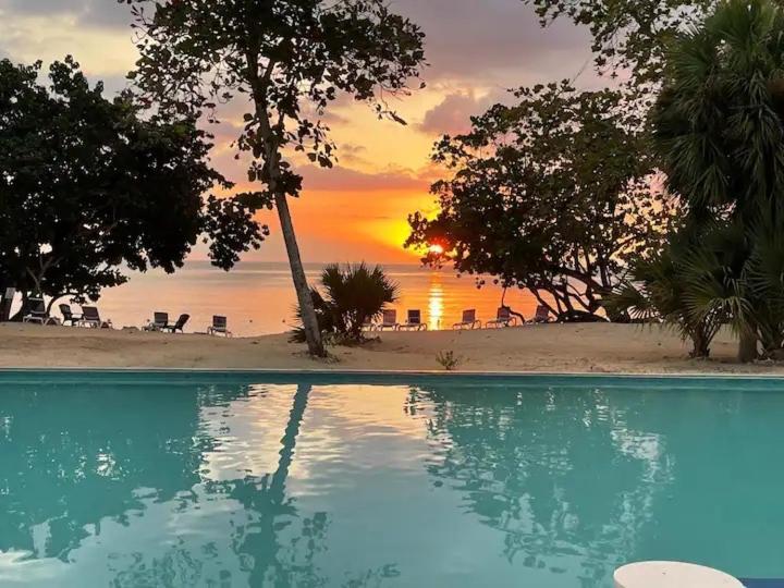 Villa Irie Vibes Ocean View Negril Exterior foto